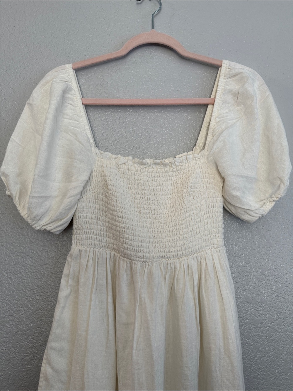 Abercrombie & Fitch Ivory Puff-Sleeve Smocked Tiered Maxi Dress - Picture 3 of 10